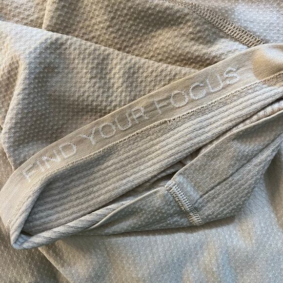 Men’s Lululemon Beige Metal Vent Tech Polo Shirt Short-Sleeve Shirt XXL - Picture 7 of 7